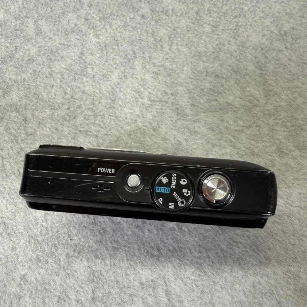 Samsung S1070 10.2MP Digital Camera For Parts Untested No Battery